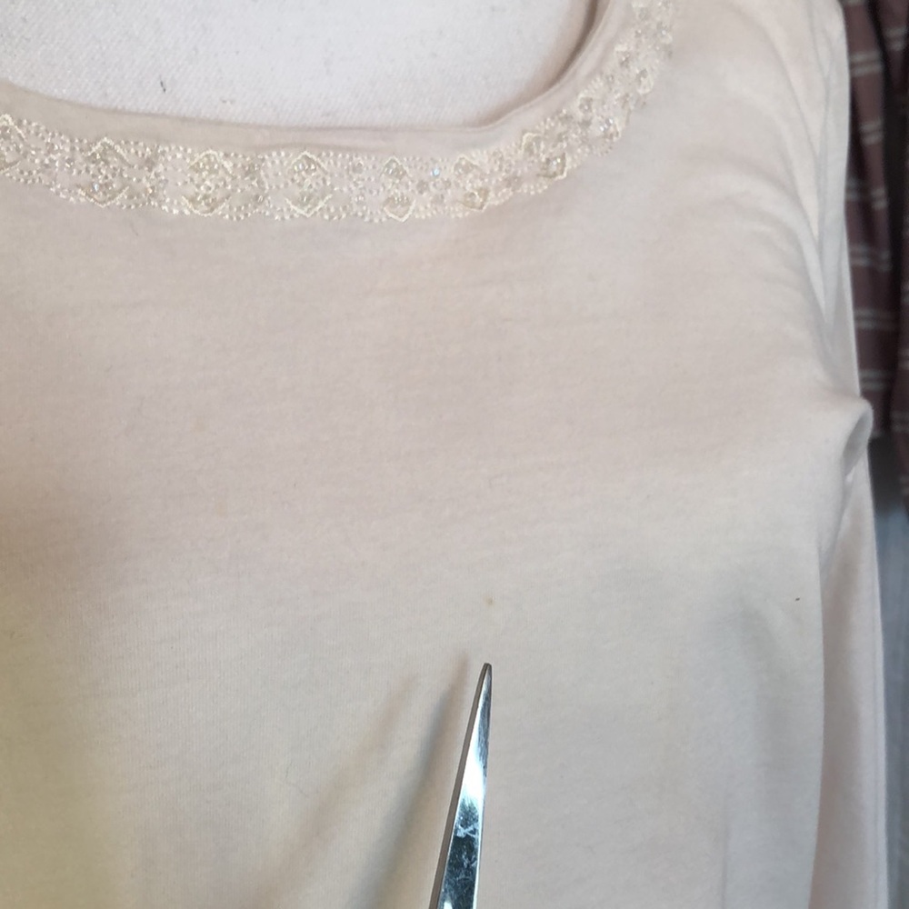 ANN TAYLOR & LOFT mauve cream striped NWT & cream w/beads neck lot 2 casual tops - Picture 10 of 15